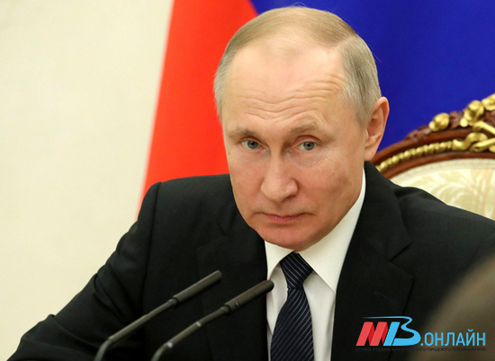 Владимир Путин определит судьбу режима самоизоляции на следующей неделе